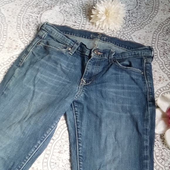 OLD Navy "The Flirt" slim bootcut jeans - Picture 8 of 12